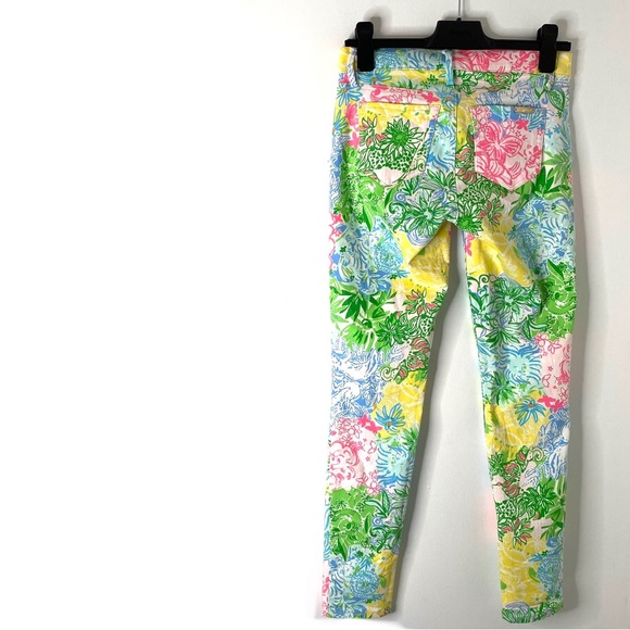 ⭐️Host Pick⭐️ Lilly Pulitzer Bright Floral Print Jeans - Picture 6 of 9